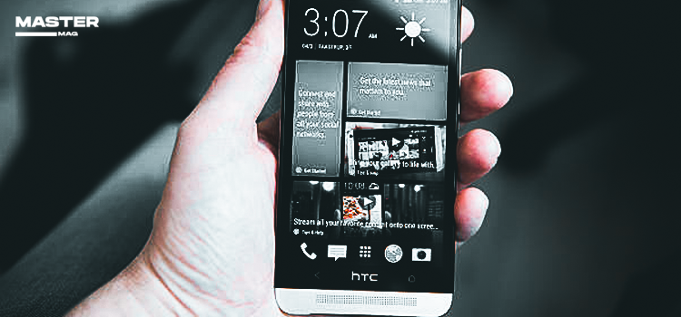 صفحه نمایش HTC