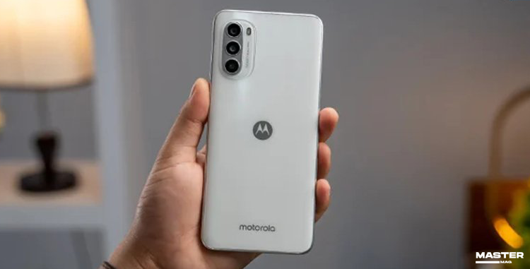 بررسی موبایل موتورولا مدل moto g52